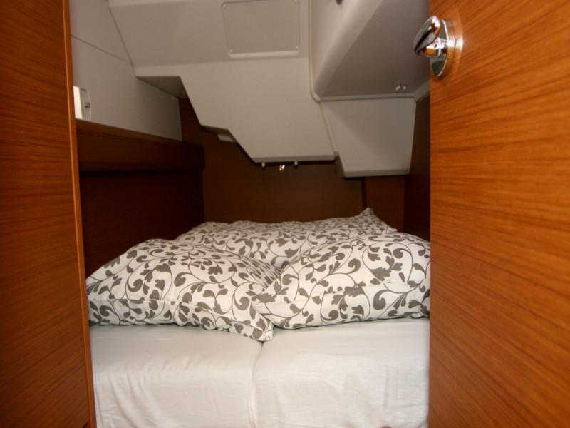 Book yachts online - sailboat - Sun Odyssey 389 - Sissi - rent