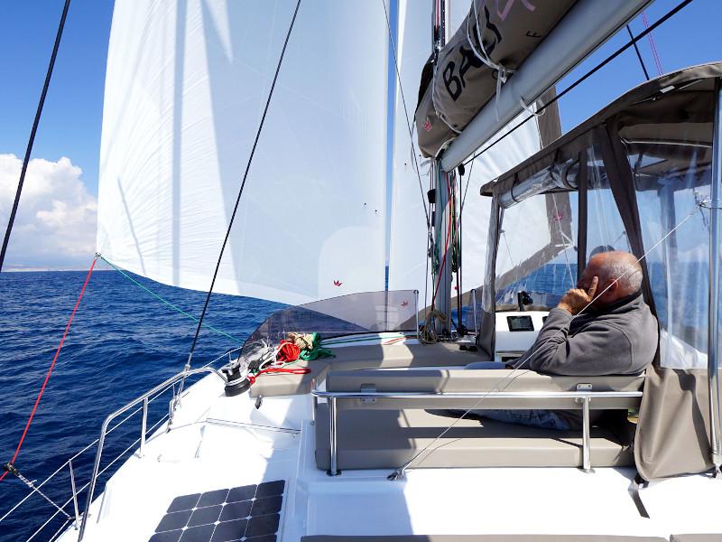 Book yachts online - catamaran - Bali 4.3 - Carpe Ventum - rent