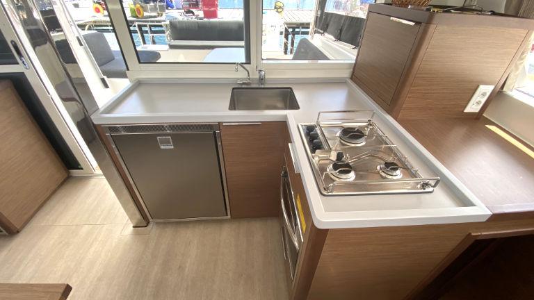 Book yachts online - catamaran - Lagoon 40_1 - Sunset - rent