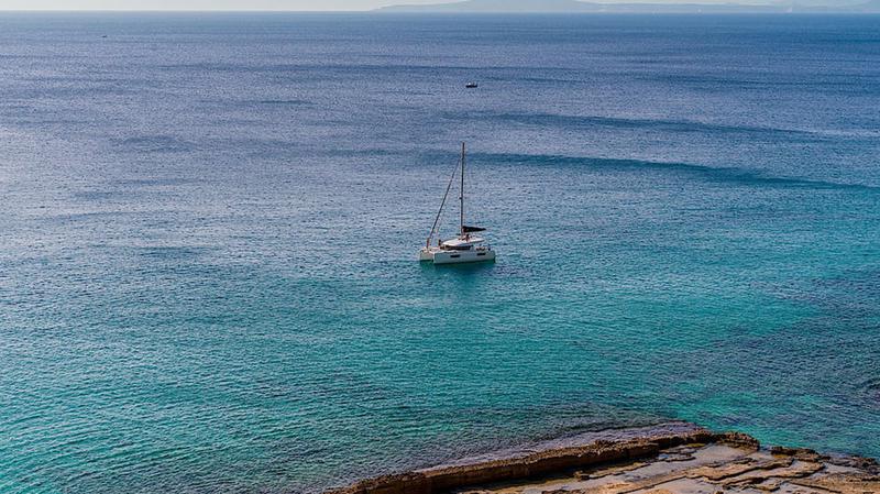 Book yachts online - catamaran - Lagoon 40_1 - Sunset - rent