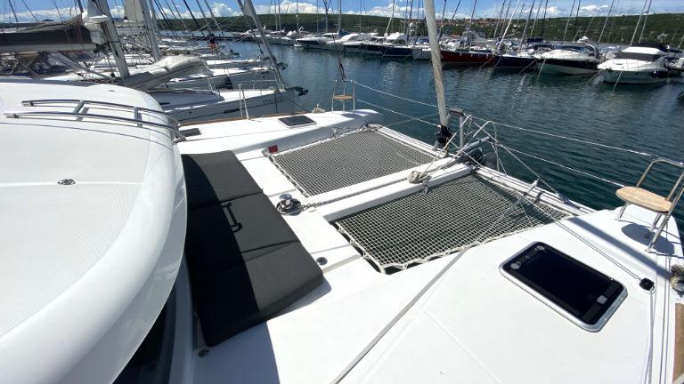 Book yachts online - catamaran - Lagoon 40_1 - Sunset - rent
