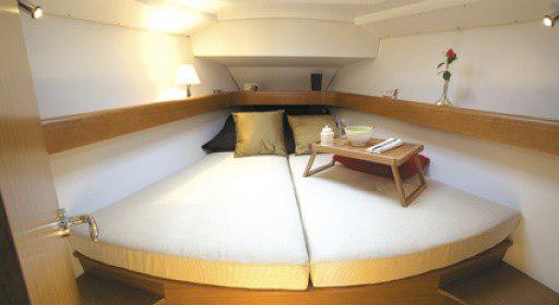 Book yachts online - sailboat - Sun Odyssey 39i - Sonia - rent