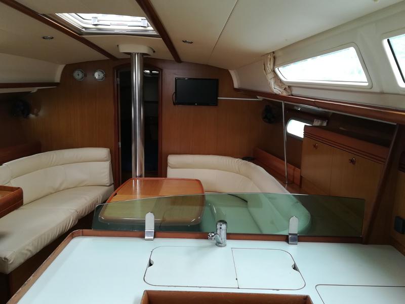 Book yachts online - sailboat - Sun Odyssey 39i - Sonia - rent