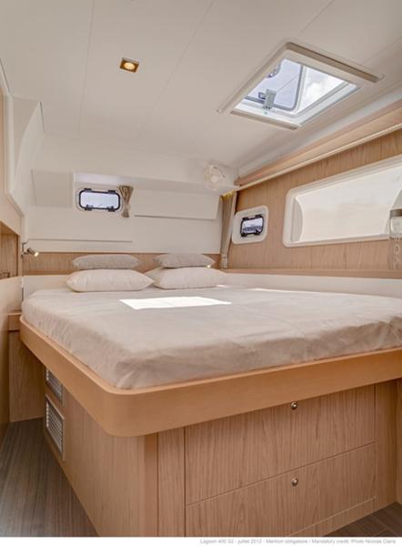 Book yachts online - catamaran - Lagoon 400 S2 - Vassiliki - rent