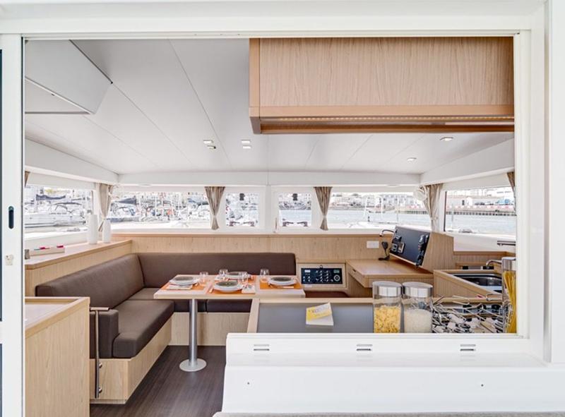 Book yachts online - catamaran - Lagoon 400 S2 - Vassiliki - rent