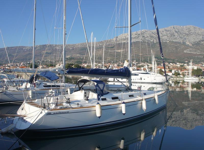 Book yachts online - sailboat - Salona 45 - Mima - rent