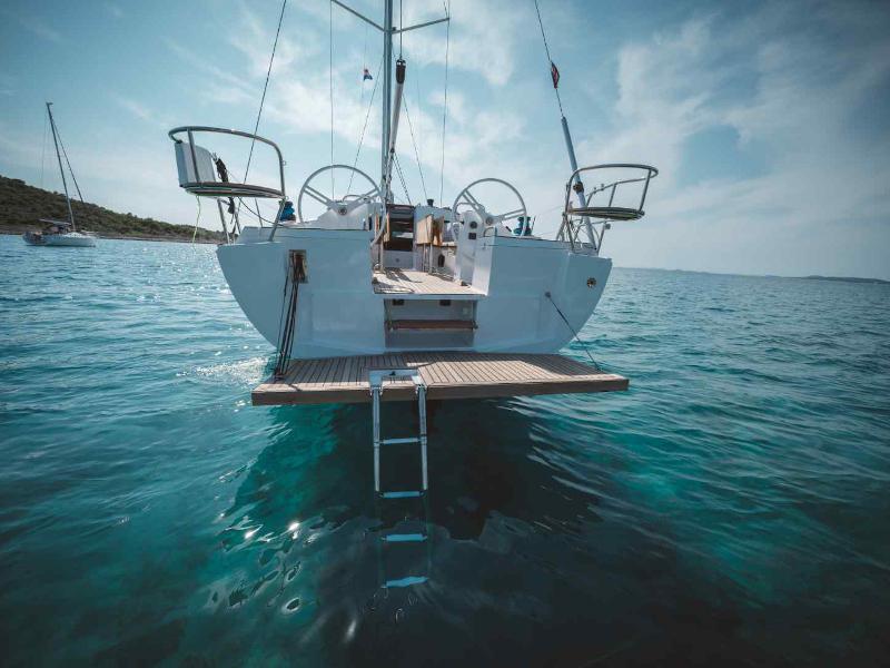 Book yachts online - sailboat - Elan Impression 45.1 - Sax III - rent