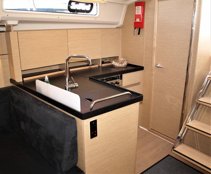 Book yachts online - sailboat - Hanse 418 - Diamante - rent