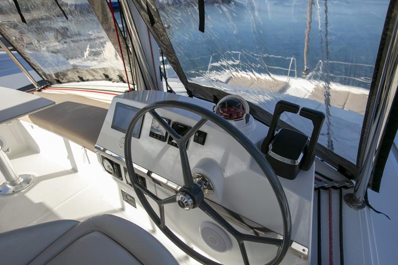Book yachts online - catamaran - Bali 4.3 - Eleni / A/C, WM, generator, solar panels &amp; electric WC - rent