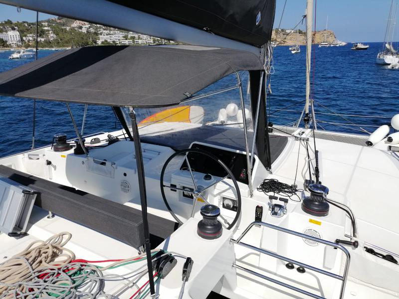 Book yachts online - catamaran - Lagoon 450  Flybridge - Cidici - rent
