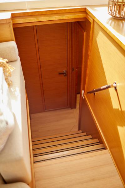 Book yachts online - catamaran - Lagoon 560 - Big Gani - rent