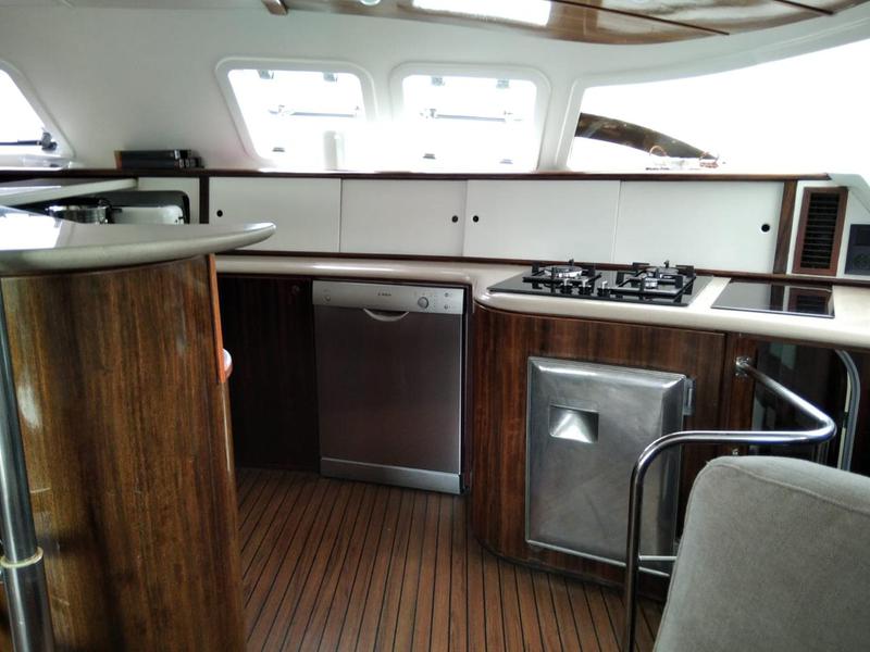 Book yachts online - catamaran - Marquises 56 - Atlas - rent