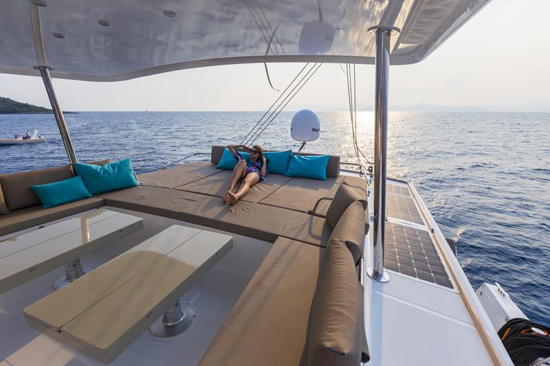 Book yachts online - catamaran - Bali 5.4. - Amura - rent