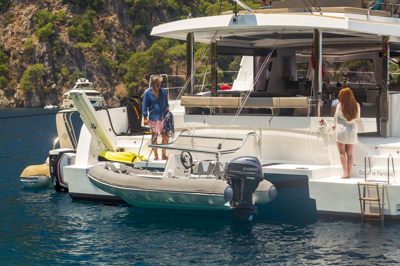Book yachts online - catamaran - Bali 5.4. - Amura - rent