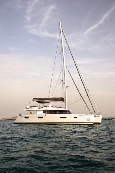 Book yachts online - catamaran - Victoria 67 - Magec - rent