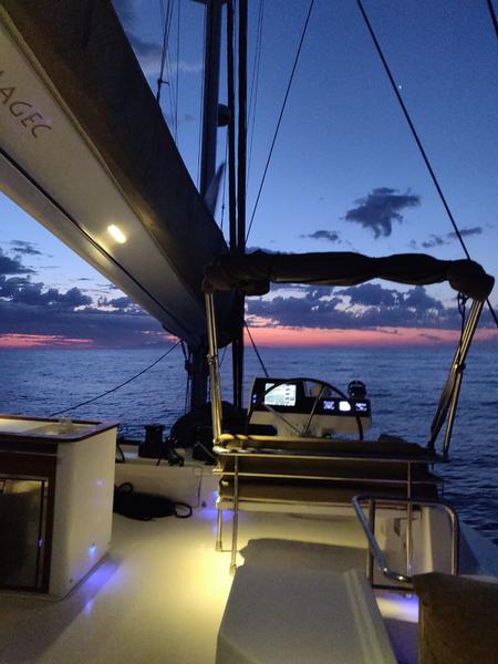 Book yachts online - catamaran - Victoria 67 - Magec - rent