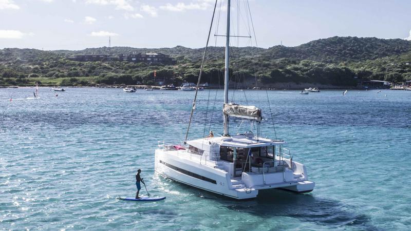 Book yachts online - catamaran - Bali 4.1 - Intrepido - rent