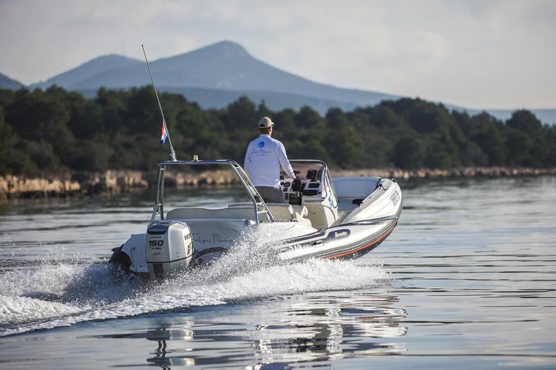 Book yachts online - motorboat - Zar 61 - no name - rent