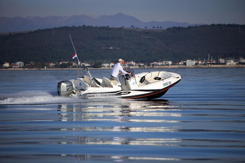 Book yachts online - motorboat - Zar 61 - no name - rent