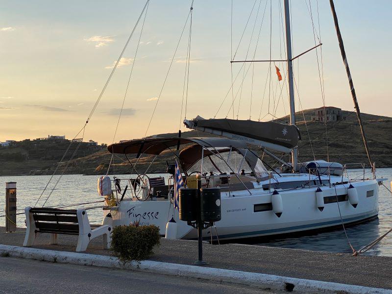 Book yachts online - sailboat - Sun Odyssey 440 - Finesse - rent