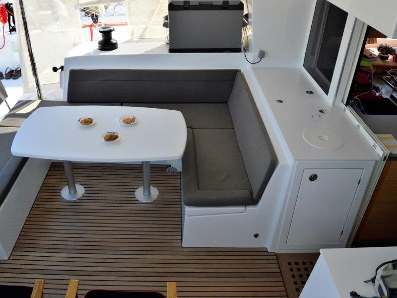 Book yachts online - catamaran - Lagoon 450 Sport - Vamos Dos - rent