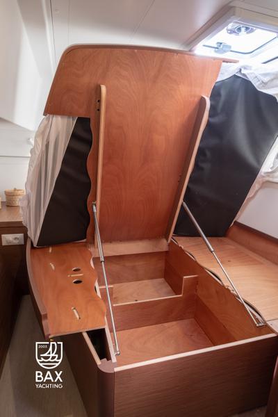 Book yachts online - catamaran - Lagoon 40 - Meliti - A/C &amp; Watermaker &amp; Generator - 4+2 Cabins/4 Heads - rent