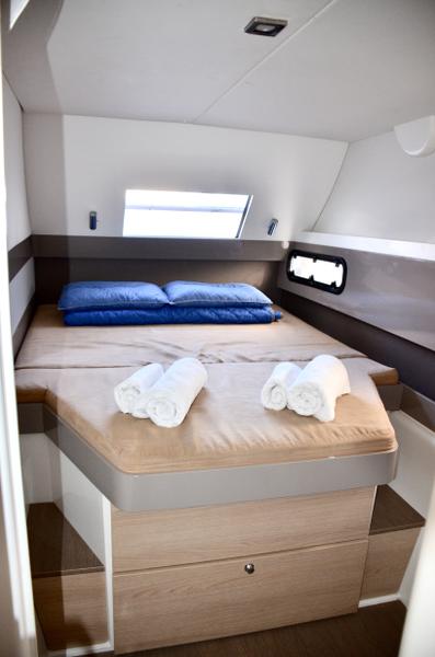Book yachts online - catamaran - Bali 4.1 - RomaR (A/C - Generator) - rent