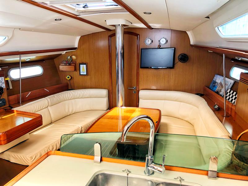 Book yachts online - sailboat - Sun Odyssey 39i - PANDIMILIA - rent