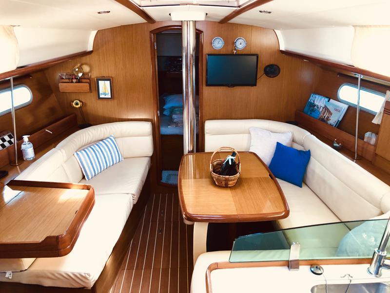 Book yachts online - sailboat - Sun Odyssey 39i - PANDIMILIA - rent
