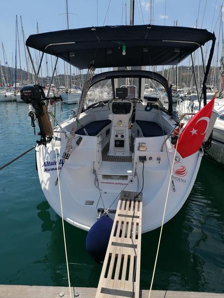Book yachts online - sailboat - Bavaria 36 - Altair - rent