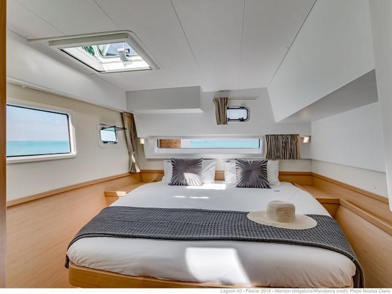 Book yachts online - catamaran - Lagoon 42 owner version - Ocean Pearl - rent
