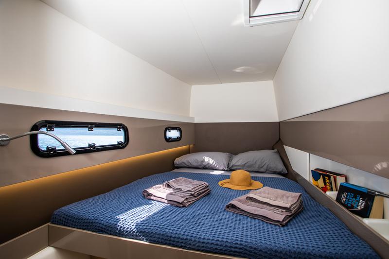 Book yachts online - catamaran - Bali 4.1 - Georgia, A/C, Gen, Watermaker - rent