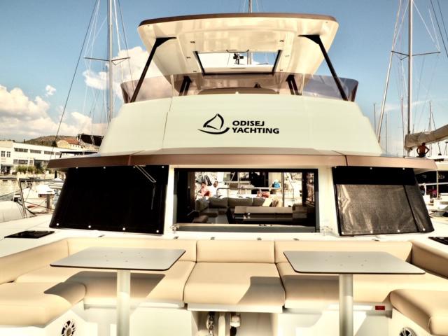 Book yachts online - powercatamaran - Bali 4.3 MY - SIERRA - rent