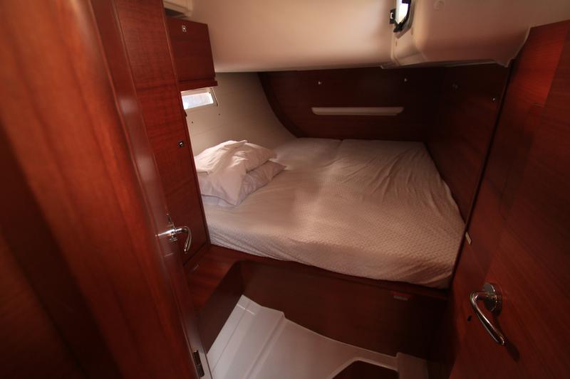 Book yachts online - sailboat - Dufour 500 Grand Large - Nirvana (refit 2020) - rent