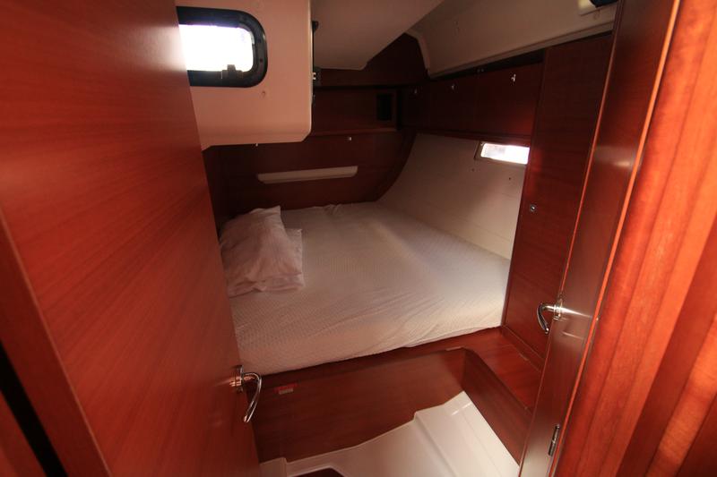 Book yachts online - sailboat - Dufour 500 Grand Large - Nirvana (refit 2020) - rent