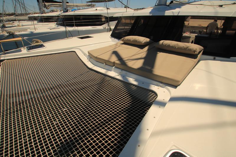 Book yachts online - catamaran - Fountaine Pajot Lucia 40 - Lipara (Ac+Gen+Wm) - rent