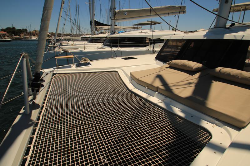 Book yachts online - catamaran - Fountaine Pajot Lucia 40 - Lipara (Ac+Gen+Wm) - rent