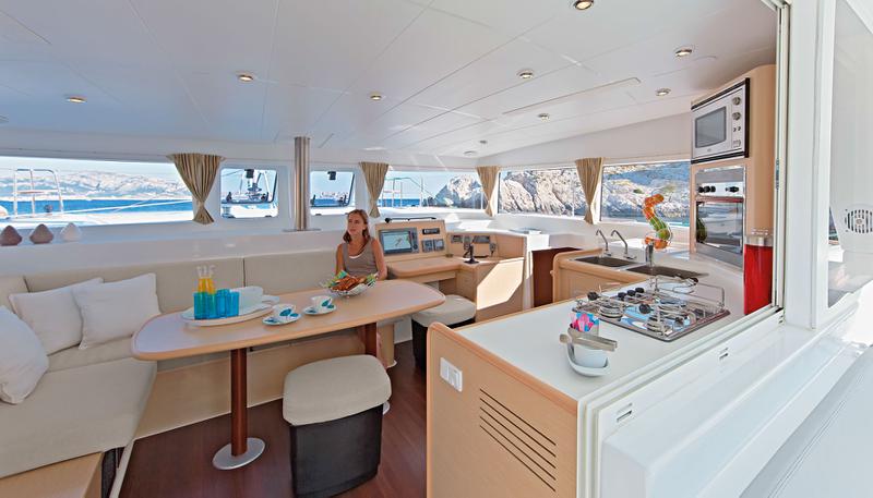 Book yachts online - catamaran - Lagoon 400 S2 - Caciarda - rent
