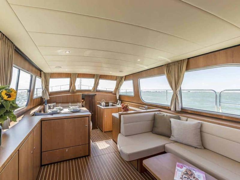 Book yachts online - motorboat - Linssen Grand Sturdy 45.0 AC - Florina - rent