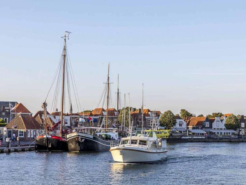 Book yachts online - motorboat - Linssen Grand Sturdy 45.0 AC - Florina - rent