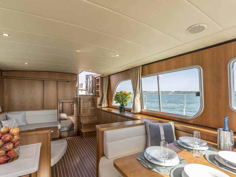 Book yachts online - motorboat - Linssen Grand Sturdy 45.0 AC - Florina - rent