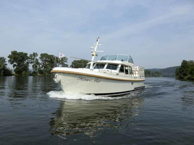 Book yachts online - motorboat - Linssen Grand Sturdy 40.0 AC - Bella Donna - rent