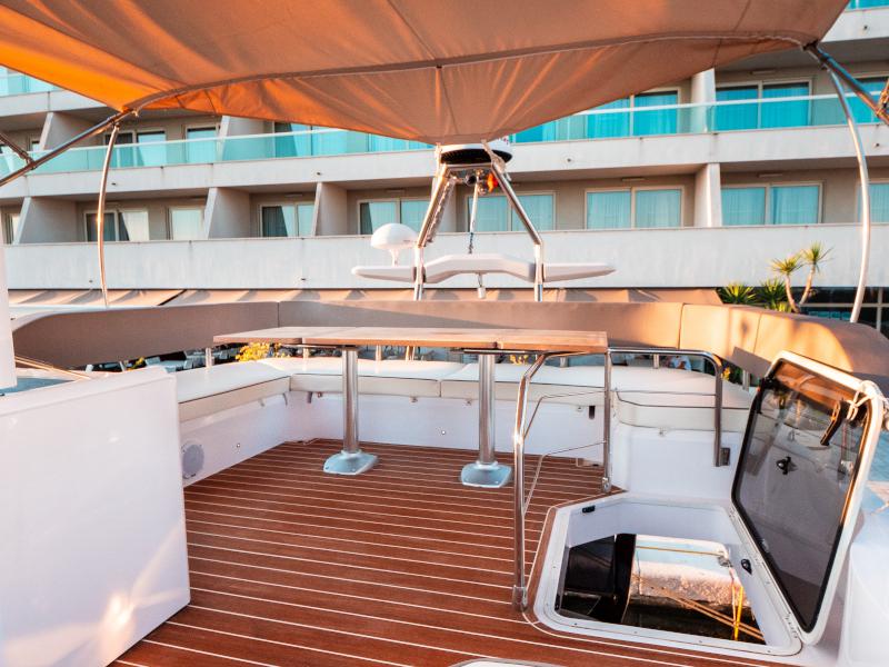 Book yachts online - motorboat - Sessa Fly 47 - Star Dust - rent