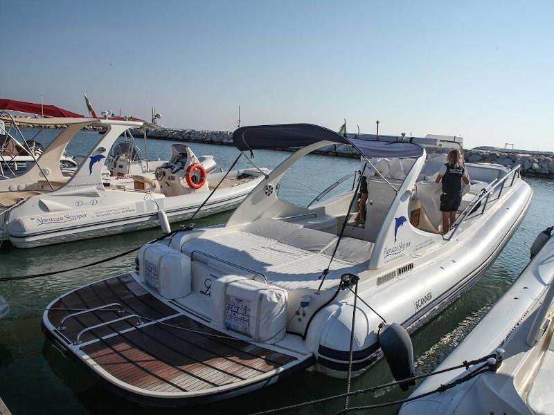 Book yachts online - motorboat - Scanner One 999 - Lidia - rent