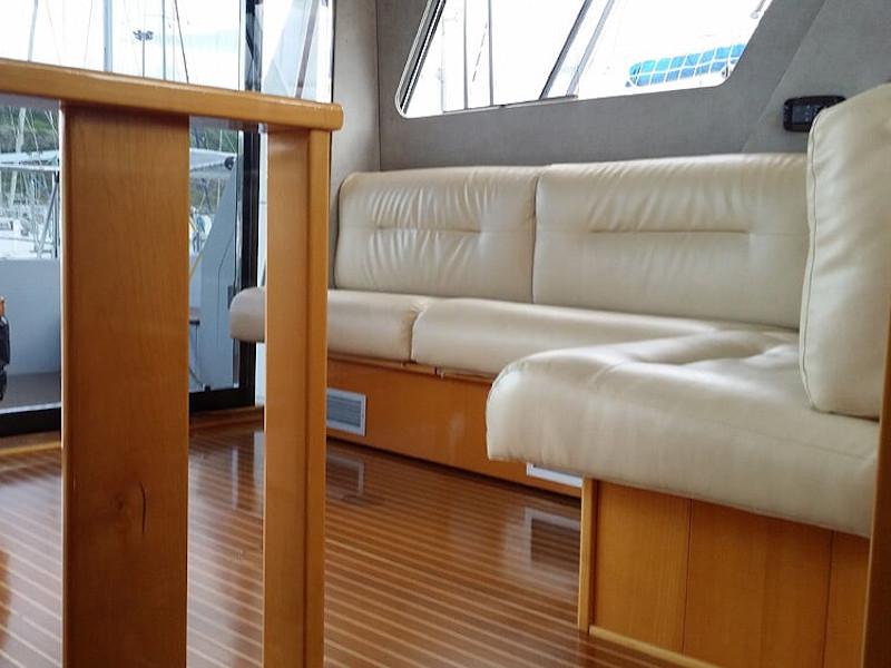 Book yachts online - motorboat - Raffaelli Storm 47S - Isla Balula - rent