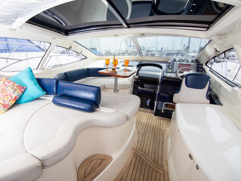 Book yachts online - motorboat - Azimut 55 - Atlantis - rent