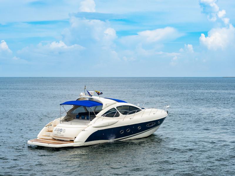 Book yachts online - motorboat - Azimut 55 - Atlantis - rent