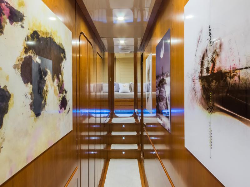 Book yachts online - motorboat - Posillipo Technema 70 - Amoraki - rent