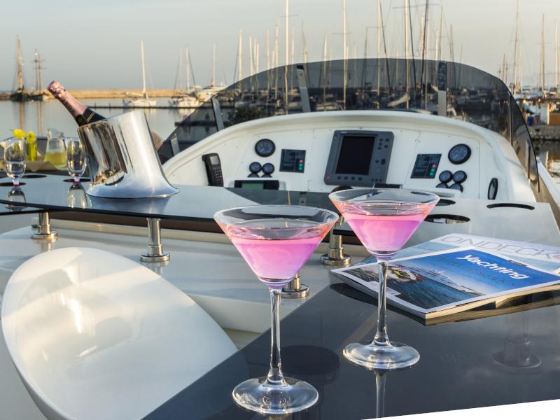 Book yachts online - motorboat - Posillipo Technema 70 - Amoraki - rent