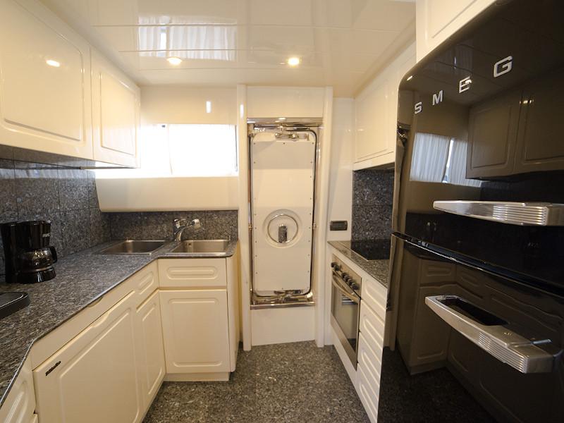 Book yachts online - motorboat - Posillipo Technema 70 - Amoraki - rent